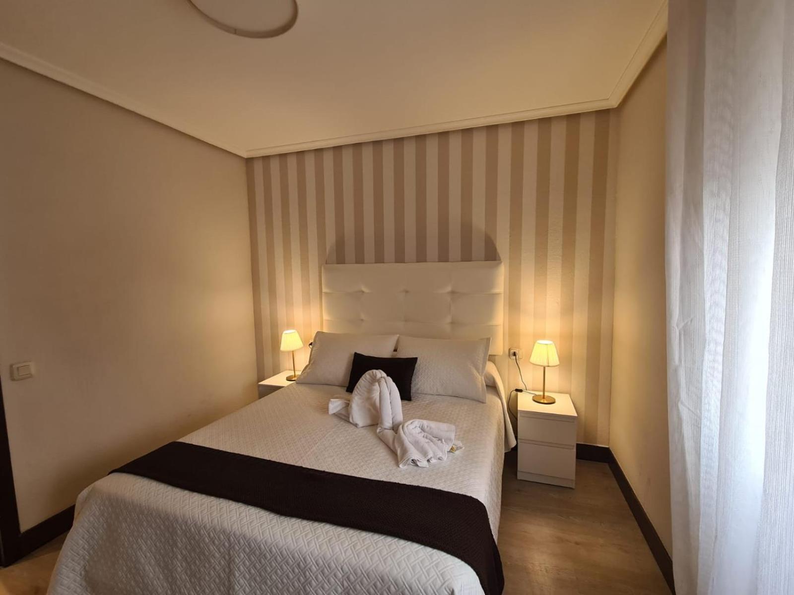 Rooms Castro Centro Кастро-Урдіалес Екстер'єр фото